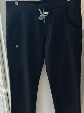 Figs Women’s Black Drawstring Jogger Scrub Pants with Gray Tie